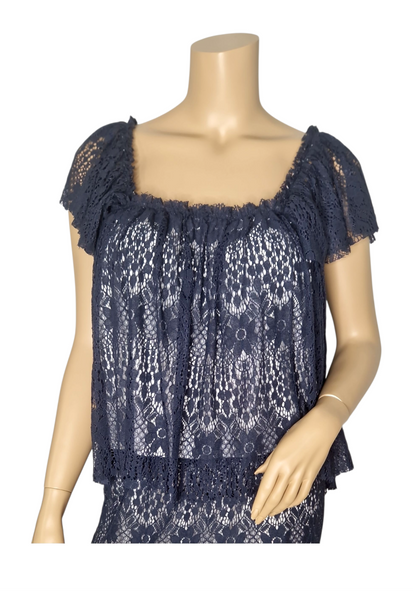 Romantische Spitzenbluse mit glockenförmigen Kurzärmeln und Schulterfrei